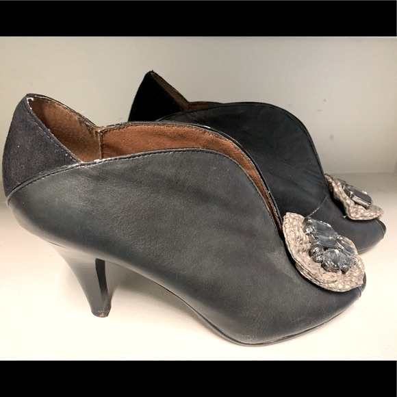 Poetic License: Peep Toe Bootie - Picture 3 of 5